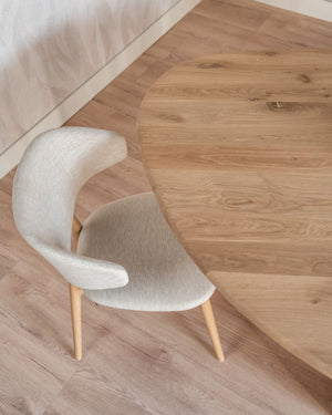 Eettafel eikenhout organisch Rondo zijkant