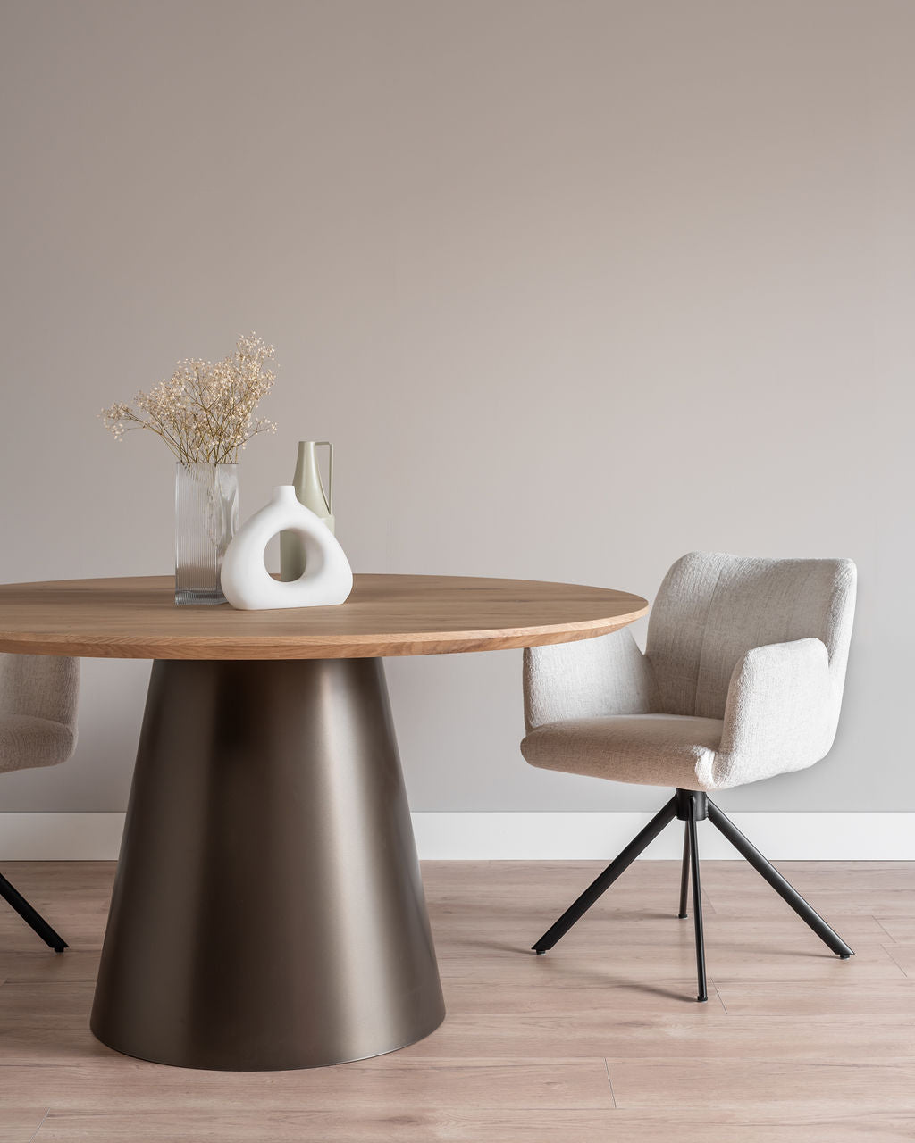 Ronde eettafel eikenhout Lotte voorkant