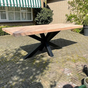 tuintafel douglas met stalen matrixpoot 10x10 cm zwart gepoedercoat