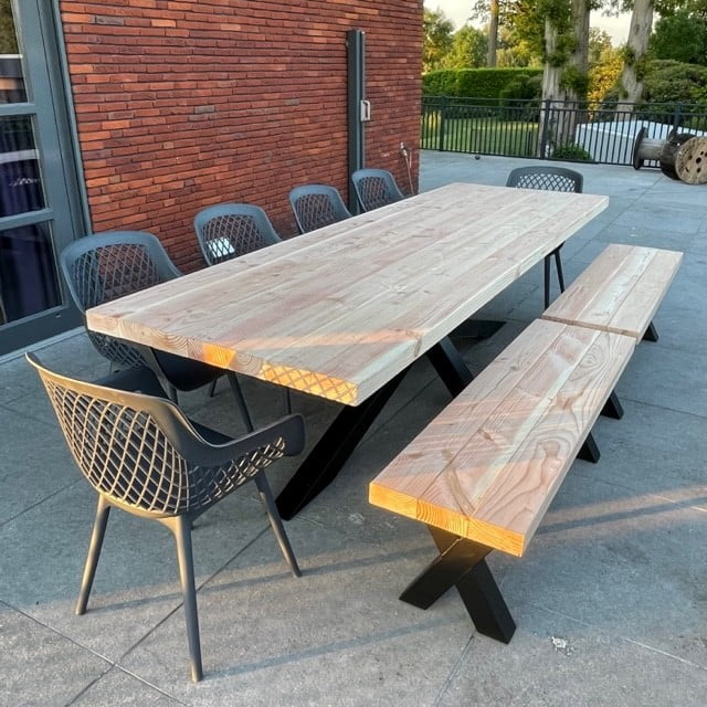 Tuintafel samenstellen